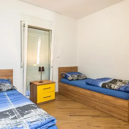 Andela 5 Appartement Makarska