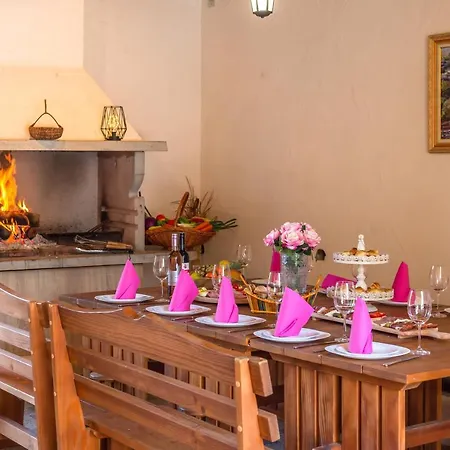 Andela 5 * Μακάρσκα