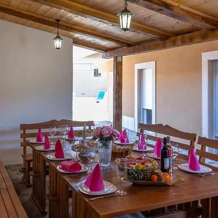 Andela 5 Makarska