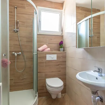 Apartment Andela 5