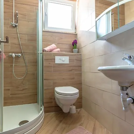 Andela 5 Lägenhet Makarska